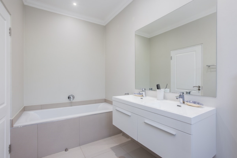 3 Bedroom Property for Sale in Val De Vie Estate Western Cape